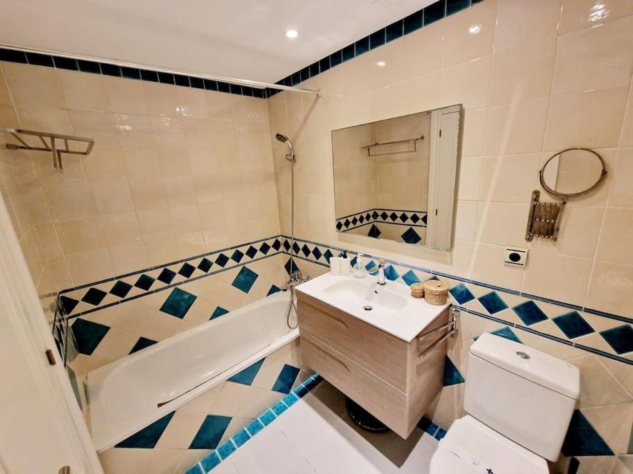 Cervantes House Apartment *